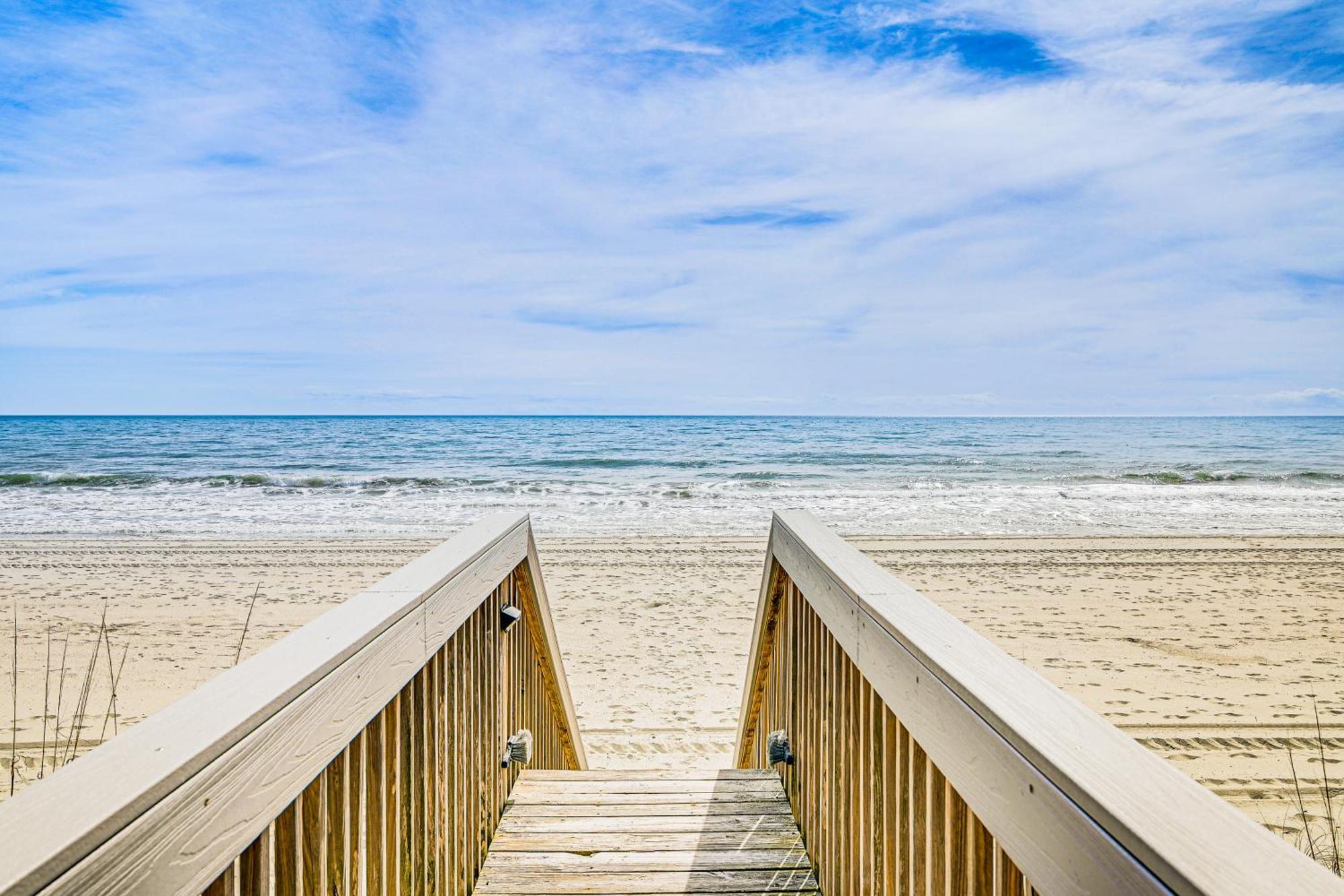 On-The-Beach Escape Oceanfront In Surfside! Myrtle Beach Buitenkant foto